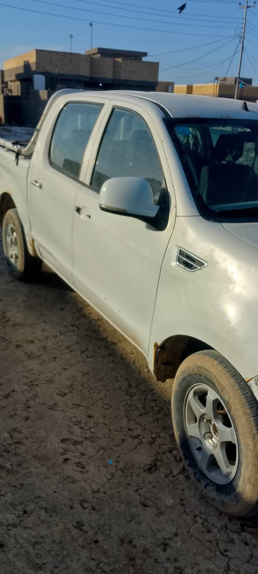 بيكم فوتون موديل 2015 سياره مكفوله مكينه وكير وحداديه وتخم تاير السعر 80 وبيهه مجال *********** سياره بسمي السماوه
