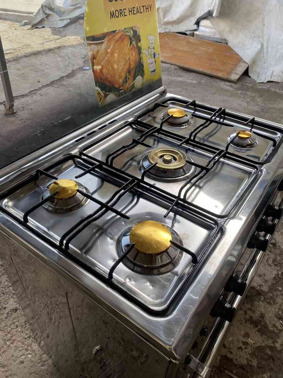 طباخ مصري يونير نضيف عين رزكه كله شغال قياس 90 في60 السعر (230 ) بيع ومراوس اخذ فرق حسب الطباخ عنوان بغداد مدينه الصدر تقاطع الكياره متوفر توصيل حسب المنطقه لأ يوجد توصيل محافظات ***********
