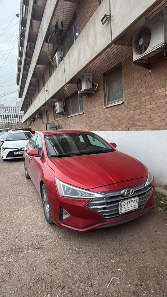 سلام عليكم.  الانترا 2020ماببها تبديل فقط تصليح بنيد+جاملغ +بارد قبق جنطة كلش بسيط ماشية55mسياره نضيفة وحلوه وبالحقيقة احلا سعرها135مجال بسيط حك الجية رقم ***********
