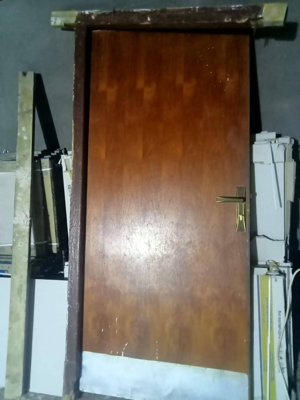 السلام عليكم بيبان خشب نضاف واحد ب١٠٠وبي مجال وثنين الواحد علا ٧٥وبي مجال


**إذا كنت صاحب هذا الإعلان وتريد حذفه لأي سبب، رجاءا أرسل رسالة إلى الدعم الفني**
