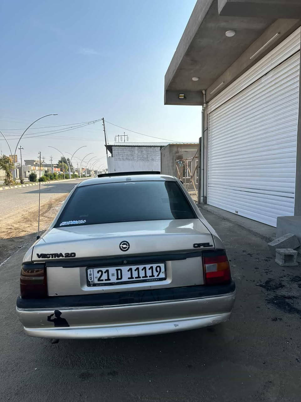 وضع شركه  اقرا تفاصيل وخابر
اوبل فكترا موديل 1993
محرك 20
كير اوتماتيك 
رقم سليمانيه دولي جديد رقم مميز  بسمي شرط تحويل وكاله
كير محرك صدر امامي وخلفي كله بشرط 
سياره بدون ضربه 
حتى هلالات  بلاد 
سياره بدون قطر خياس 
قاعده دبلات خلفيه واماميه  بلاد بدون خياس 
كهربائيات كله شغاله 
سعر 47 $ 
اي استفسار خابر 
*********** كركوك, العراق
