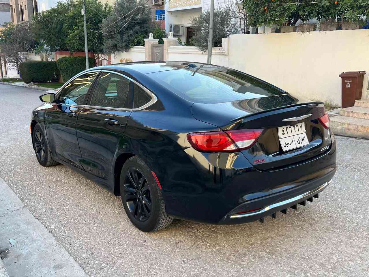 للبيع نقداً كرايزلر موديل ٢٠١٦… كير اوتو… محرك ٤ سلندر… بصمة…. بيهه جاملغ خلفي صبغ… وشبرين من البنيد…. السيارة جاهزة ومابيهه ولا نقص…. المكان دهوك…. السعر ٩٥ ومجال…. للاستفسار 
***********
*********** دهوك, العراق
