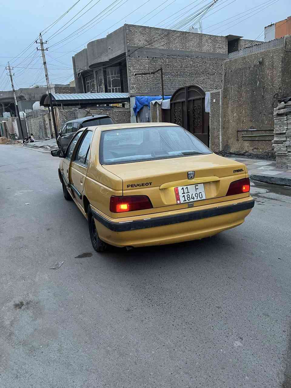 سلام عليكم بيجو بارص 2015
صدر تايرات باتري كلة جديد (مصفرة هيئة وغرامة هزة جديدة)

بيهة هلال خلفي عكس السايق و جاملغ امامي بارد جهة سايق بدون دواخل وبنيد طاير فقط باقي سيارة مكفولة
45 بيهة مجال
بغداد مدينة الصدر ***********
