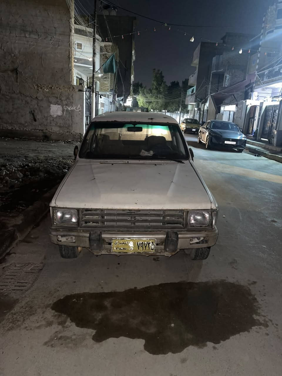 السلام عليكم للبيع سيارة بيكم تويوتا موديل ١٩٨٨ كير محرك شغال للاستفسار خاص*********** مكان بغداد
