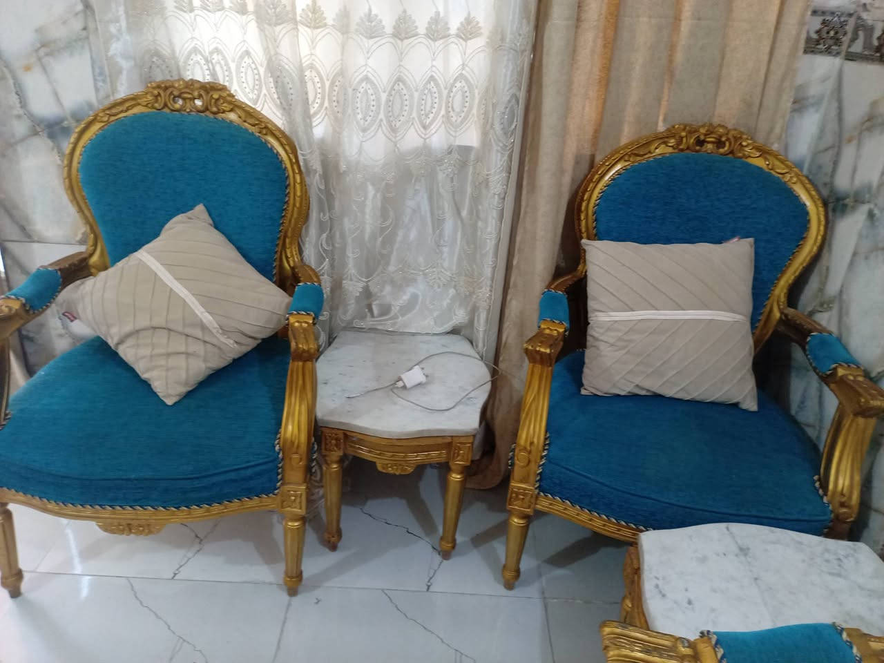 تخم قنفات زان مصري ١٠ مقاعد نظيف جدا مع ٣ طبلات مرمر اصلي وحدة وسطية واثنين طبلات صغار السعر ٦٠٠ وبي مجال للشراي ان شاء الله


**إذا كنت صاحب هذا الإعلان وتريد حذفه لأي سبب، رجاءا أرسل رسالة إلى الدعم الفني**