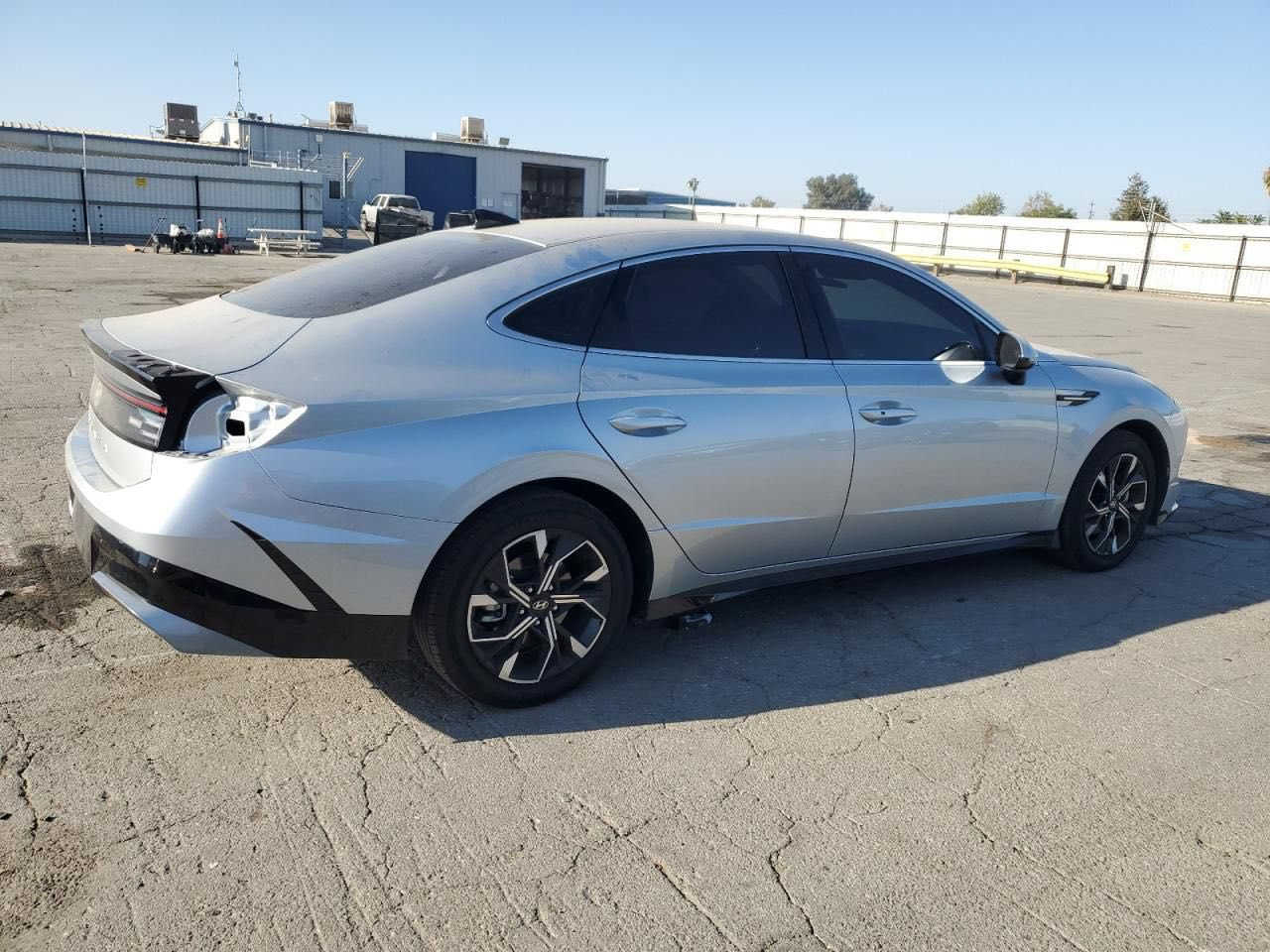 شـــــــــــــــــــركة مـــايباخ 
بأدارة علي عباس الخُزاعي 
وجهتك الأولى لأستيراد وتصدير السيارات

هيونداي سوناتا موديل 2024 
حاليا بدبي  
واصل للبصره مصلح وجاهز بسعر ب 160 قفل بدون كمرك 
يمكن ادخالها بكتاب شهداء

الديوانية . حي الجزائر . شارع البستان
📞 *********** 
📞 ***********
