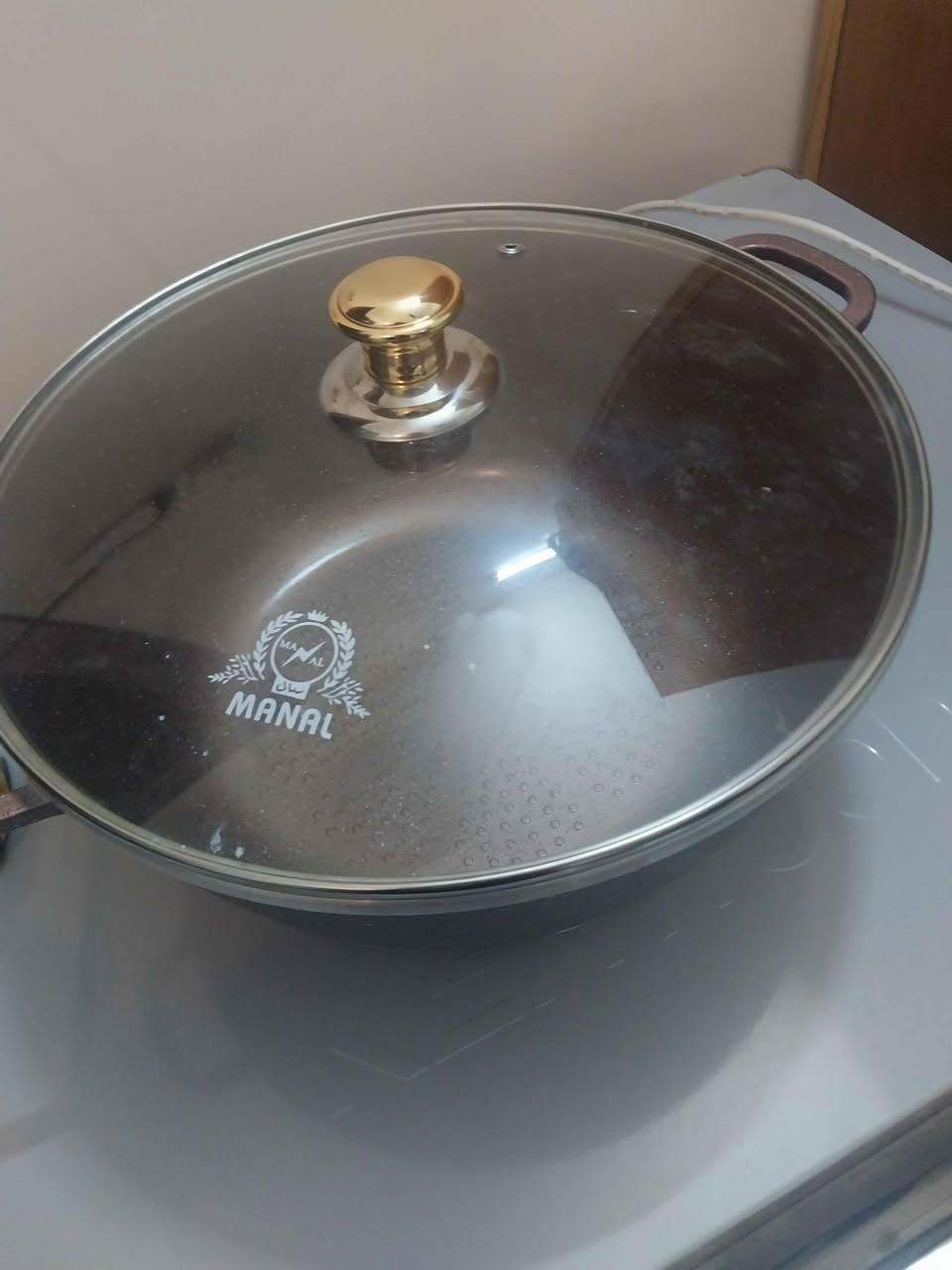 قدر قياسه من الاعلى ٣٣ سم للبيع جديد ب ١٥ وبيه مجال بسيط بغداد, العراق


**إذا كنت صاحب هذا الإعلان وتريد حذفه لأي سبب، رجاءا أرسل رسالة إلى الدعم الفني**