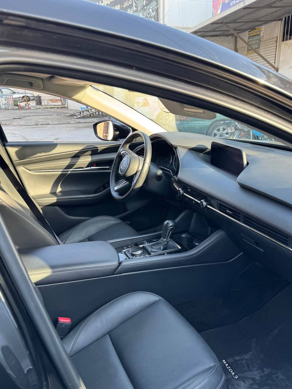 مازدا ۳ مۆدێل ۲٠۲٤ پریفێرد دو پارچاو پەڵەیەک بۆیاخ بێ ناو 
سەنەوی هەزە هەمو شتێک تازیە بێ کەمو کورتی بێ دەبڵ ئەکسل بێ تۆڕبۆ  ۲۹ هەزار ڕۆشتوە ۱٥٥ گەڵاو کەمێک مەجال
٠۷۷٠٥۳۱٠٦۱٠ السليمانية, العراق
