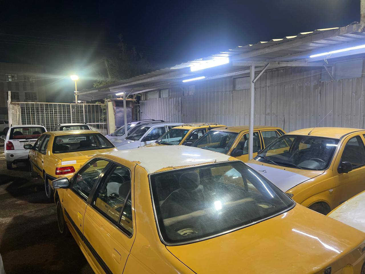 السلام عليكم 
للبيع جميع أنواع سيارات صيني وايراني َ 
بل قصد المريح عنوان بغداد الجديد 
أي استفسار انتصال على رقم 
***********
