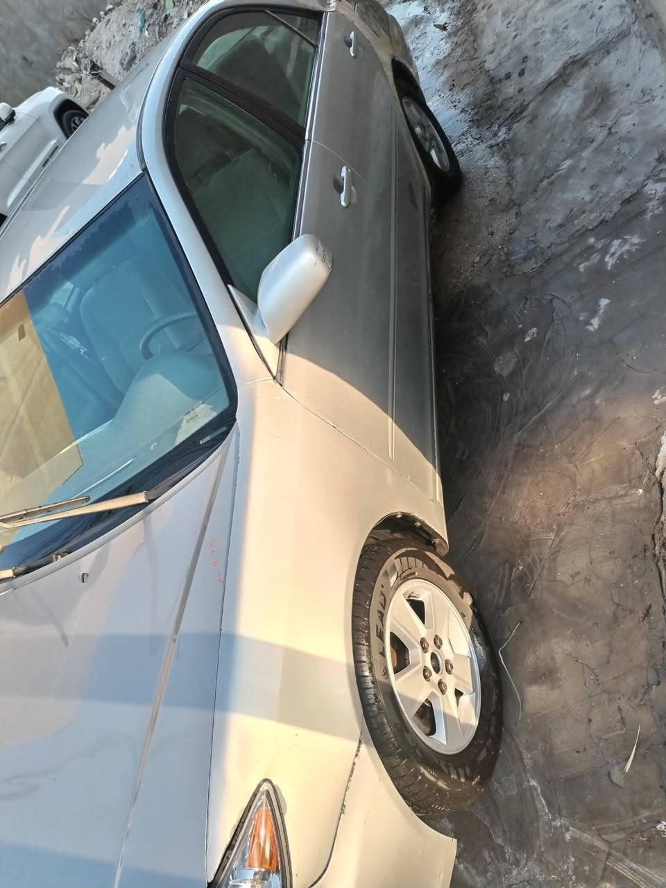 السلام عليكم سياره كامري موديل 2004 وارد أمريكي سياره مثل ما موضح كدامكم مضروبه بجم والجاملك الخلفي ومبدل دعاميت وجاملخ الأيمن الأمامي  وبنيد كير ومكينه  تخم تاير مع الويل جديد والتبريد عوزه بس غاز ابيعها هل موجود يراد الها نواقص ماعدي مجال الها العنوان بغداد البلديات 
السعر 70


**إذا كنت صاحب هذا الإعلان وتريد حذفه لأي سبب، رجاءا أرسل رسالة إلى الدعم الفني**