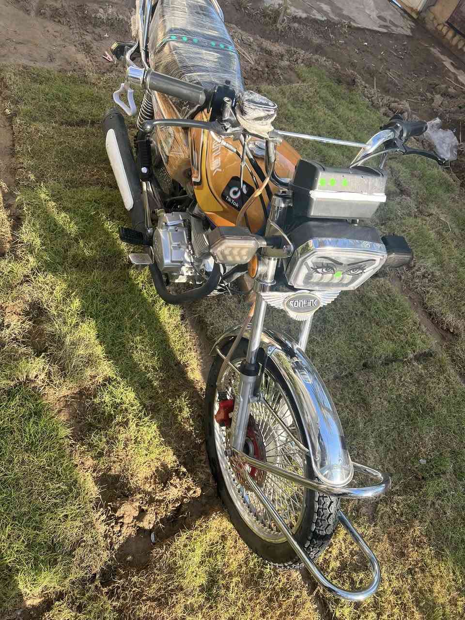 سلام عليكم تايكر للبيع مديل ٢٤ شكل ٢٥ 
كفاله عامه أي نقص ما بي المحرك سبانه ما ممدوده عليه 
الصلنصه مو مالتها لأصلية ضامها علمود الصوت  تريد كاتم تريد جعره مكاني ديالى بعقوبة الرحمه وصوره ظالمتها بل حقيقة احلى 
سعر 675الف بي مجال بسيط حك الجيه 
*********** للاستفسار تصال وتساب
