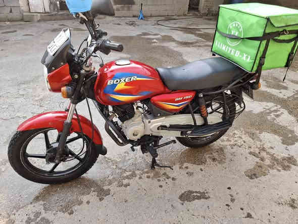 السلام عليكم دراجه بوكسر موديل ٢٠١٩ رقم وسنويه ابسمي قبل سبوع حولتها  سعرها ١٧٠٠ مكانها بغداد الدوره ولي عنده مراوس بدراجه يراني ويدفع فرق عادي رقمي ***********
