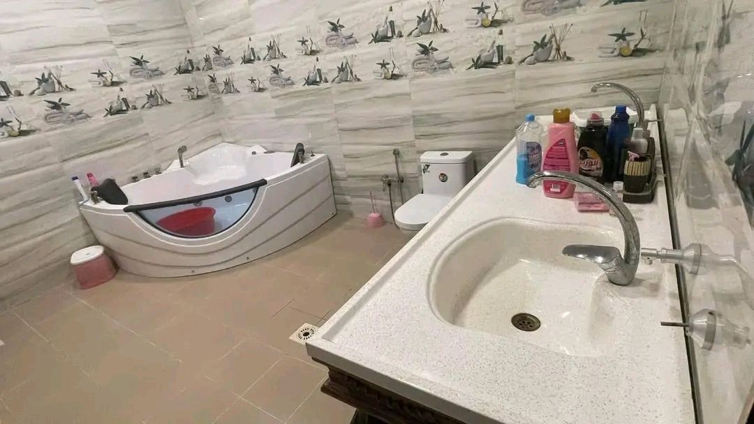 بيت للبيع ناصريه بالسفينه اسهم مساحه ٣٠٠م تحويل من الطابوا بناء درجه اولى غرفتين وصاله واستقبال ومطبخ وصحيات  ٢٥٥  بي مجال     رللإستفسار الإتصال *********** او  *********** واتساب  مكتب نجمة الابداع بالثوره
