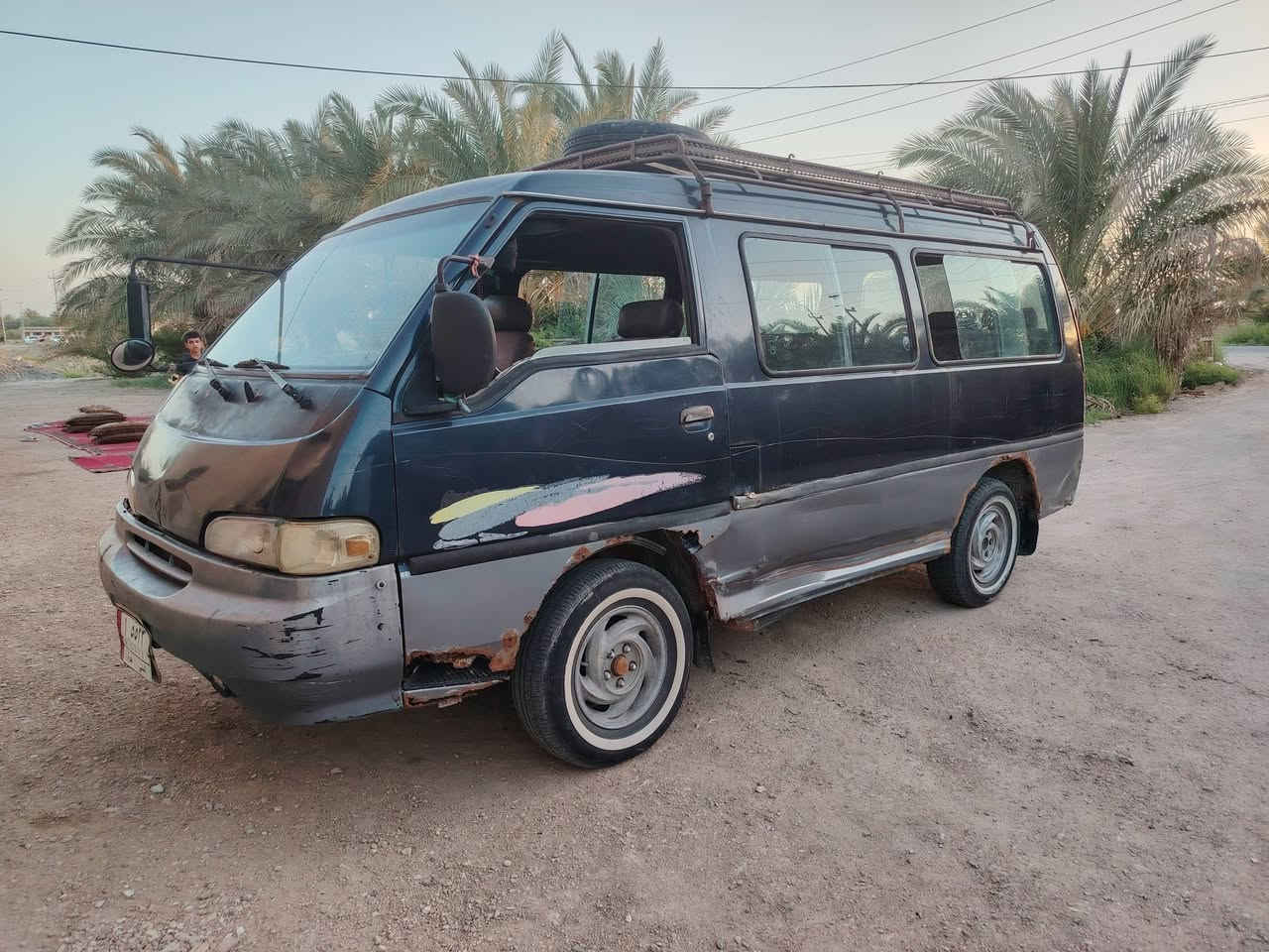 للبيع كيه هونداي مديل 94 سياره جاهزه كير محرك جدد تواير جدد كهربايات كله شغاله السياره بسمي امداور يمته مايعجبك السعر 25 وبيه مجال مكلف بل نشر  للستفسار رقم صاحب السياره  ***********
