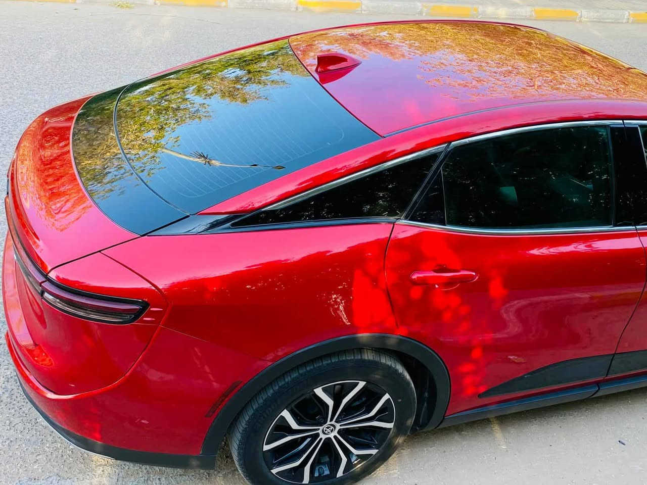 بيع مستعجل بلعافيه ع ياخذها السياره بأسمي بغداد تحويل مباشر كراون  2024 ماشية 20 الف سيارة زيرو بيها ربع بنيد فقط بدون دواخل ارباك استيرن طاك وبارد شوي بلباب لسايق ما مبين قفل بدون عملة 268 ورقه مكاني ديالى ***********  حادثها بنشر
