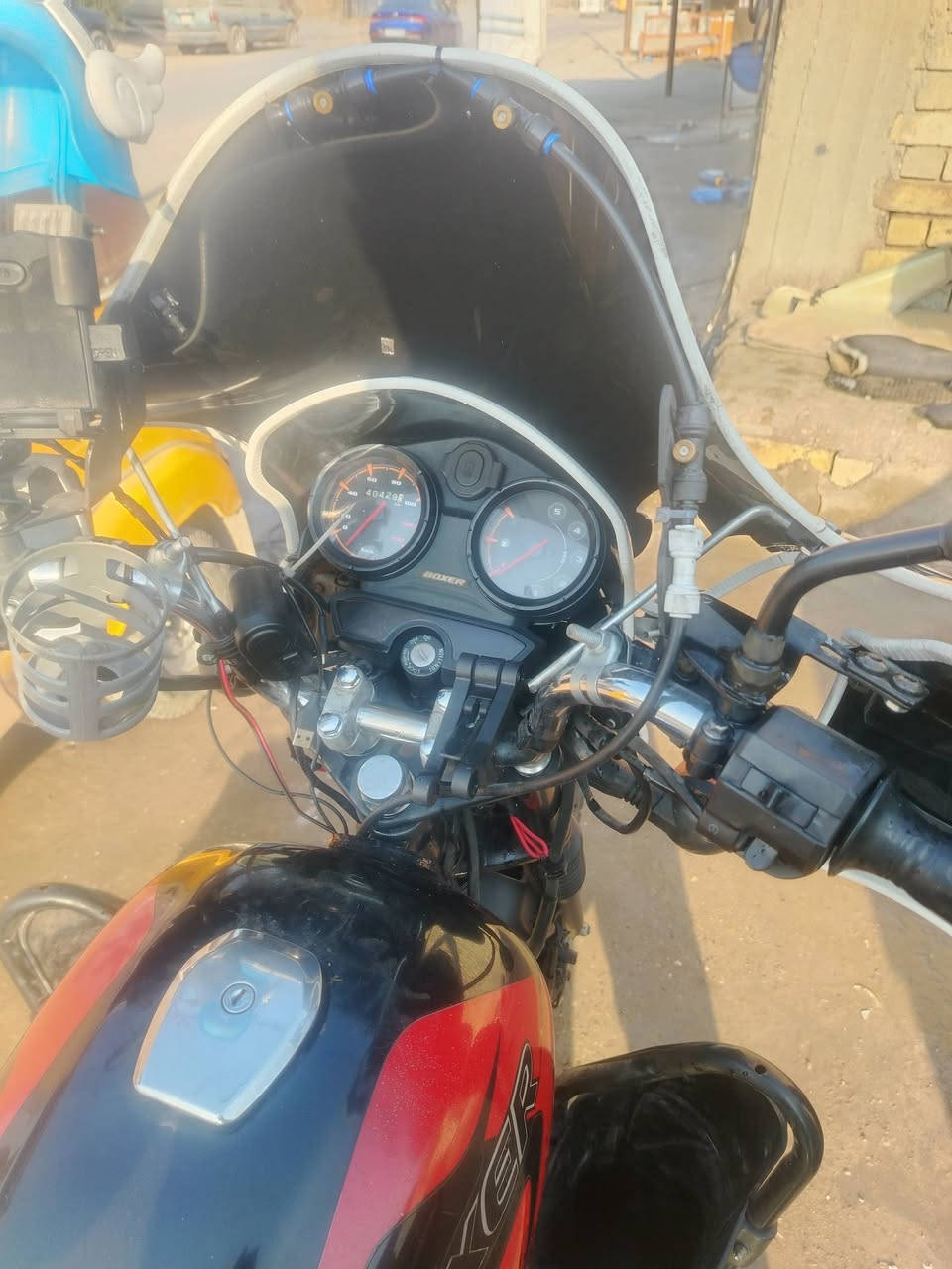 بوكسر جبلي مديل ٢٣  رقم انكليزي  بأسمي
مجفته مرة وحدة الدراجة نضيفه الحمدلله
كلشي شغال بيها كهربائيات كلها شغاله صوتها بلادي ناعم
+وياها مرشات صيفية+ بوكس عدة +شاحنه +ستاند موبايل +كلاص
السعر مليونين و١٥٠
مكاني بغداد بالمدينه تواجد بالكراده ساحة الواثق
*********** واتس
