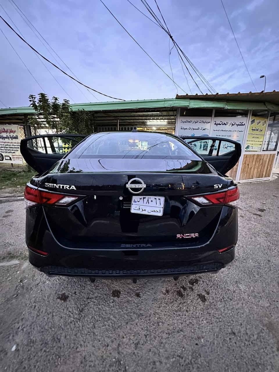 نيسان سنترا محرك ٢٠٠٠ موديل ٢٤ جالمغ وشويه بونيد بدون رقم دخول جديد باسمي تترقم بغداد او اي محافضه 
١٢٨ السعر 
كلش جديده مواصفات sV 
***********
