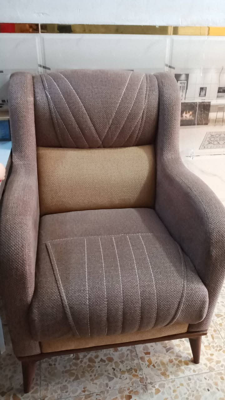 تخم 10مقاعد ضخم  للبيع


**إذا كنت صاحب هذا الإعلان وتريد حذفه لأي سبب، رجاءا أرسل رسالة إلى الدعم الفني**