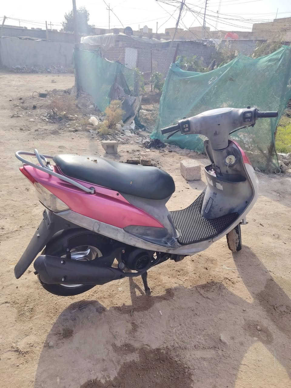 سلام عليكم للبيع دراجه ماكس منغولي بوشه 50 بلاد شرط الفحص كله شغاله سلف هندر شلعه تخبل مشي خير من الله كله ختم واحد السعر 600 العنوان ناصريه مركز الاستفسار ***********
