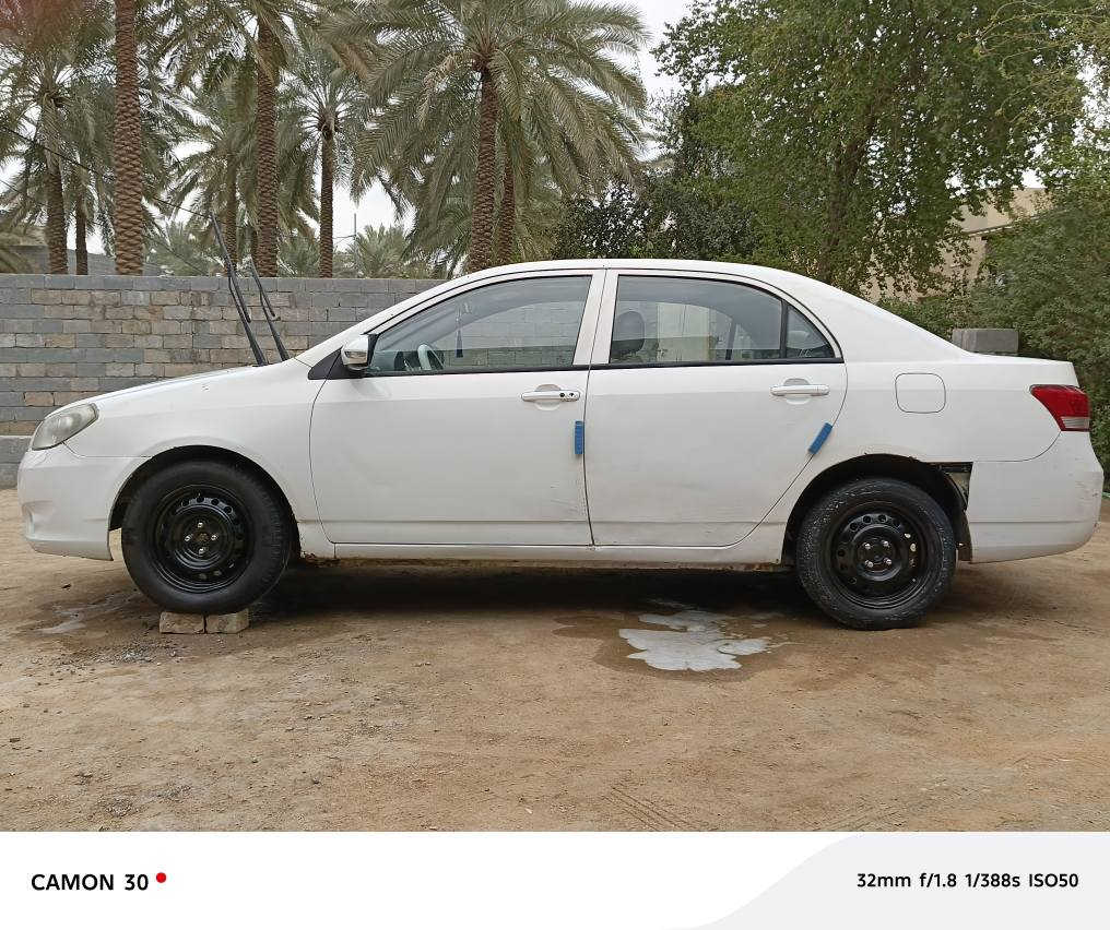 السلام عليكم بيوايدي G3 2013 سياره خير من الله مكاني كربلاء العسر 45وبيها مجال بسيط 
مكلف بالنشر رقم راعي السياره *********** كربلاء, العراق
