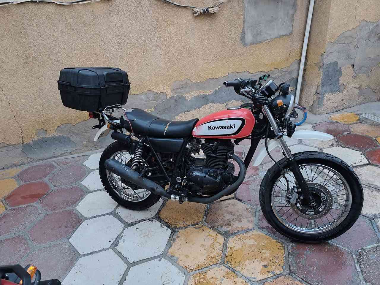 سلام عليكم للبيع قفاز كاوسكي ياباني محرك 250جبلي نكره سلف كهربائيات كلهه شغله تايرات جدد مابيه اي نقص سكن بغداد بوب الشام سعر 750بيهه مجال أو مراوس ***********تصل أو خاص
