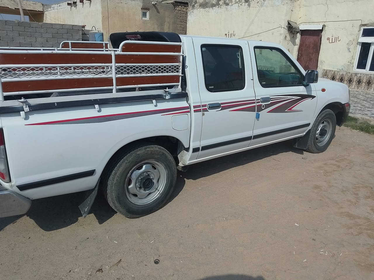 السلام عليكم سياره بيكم نيسان 2016مكفوله كفاله عامه من الضربه و الصبغ و التبديل سياره جديده بمعنى الكلمه كير محرك شرط الرقم مثنى العنوان الناصريه للاستفسار***********
