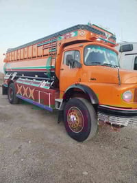 تنكر • موديل ١٩٨١ • الأنبار رمادي