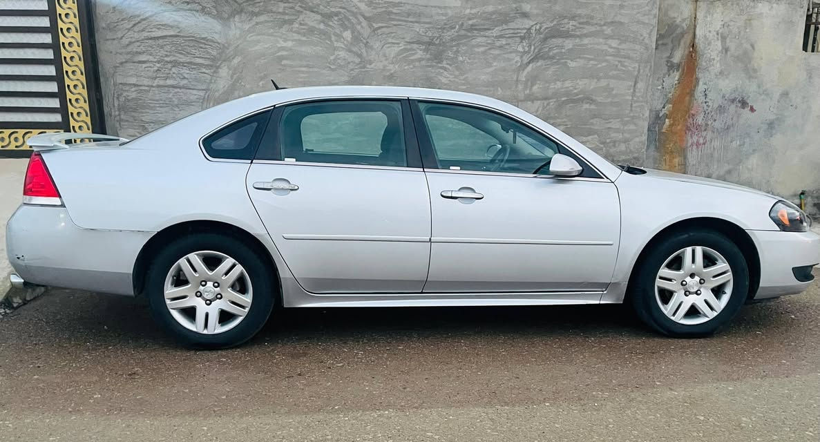 امبالا ١٣ سلفر للبيع او مراوس محرك ٣٦٠٠ بلادي تبريد تدفئة فول  مكينة وكير كفالة وكذلك الدواخل والشاصي والسونار موجود جديد ورقمها ديالى  وشرط التحويل
مكانها ديالى - بلدروز 
السعر ١١٥ وبيهه مجال
***********
