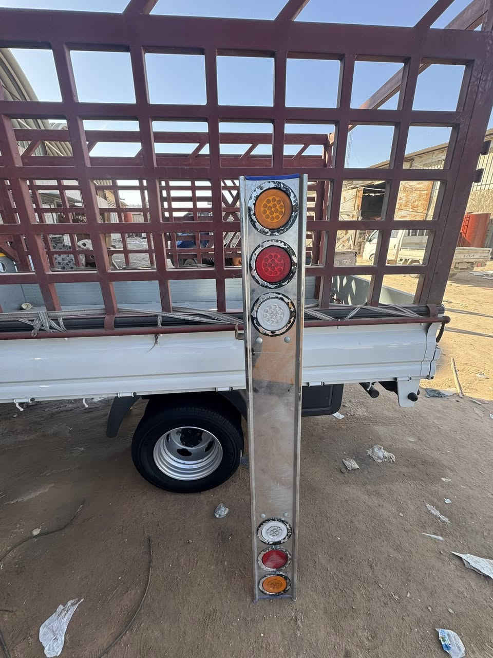 السلام عليكم دعاميه خليفه للبيع شغاله العنوان نجف الاشرف السعر 65الف للستفسار الاتصال على الرقم ***********
