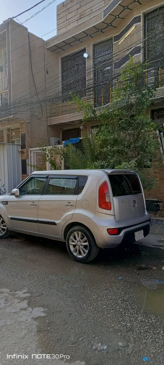 صول 2013
وارد امريكي حادثها چاملغ وبنيد مكانات صبغ بسيطات
السيارة نضيفه محرك1600
گير ومكينه مكفولات
الاتصال والاستفسار ***********
السعر 96 وبيها مجال
