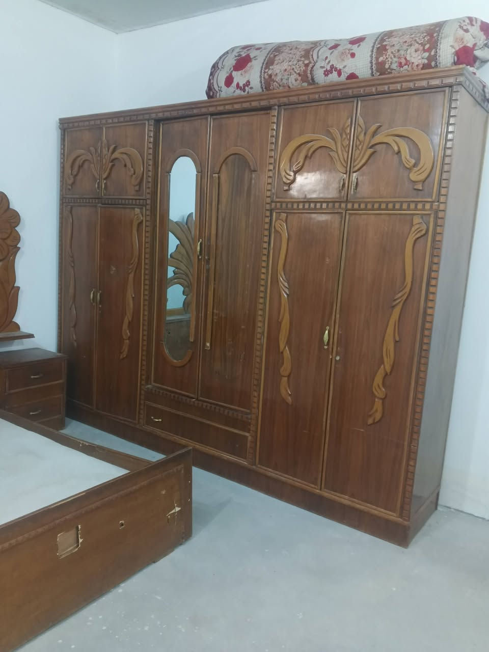 سلام عليكم غرفه نوم مكان  الزعفرانية سعر 250 بيه مجال +9647705838988


**إذا كنت صاحب هذا الإعلان وتريد حذفه لأي سبب، رجاءا أرسل رسالة إلى الدعم الفني**