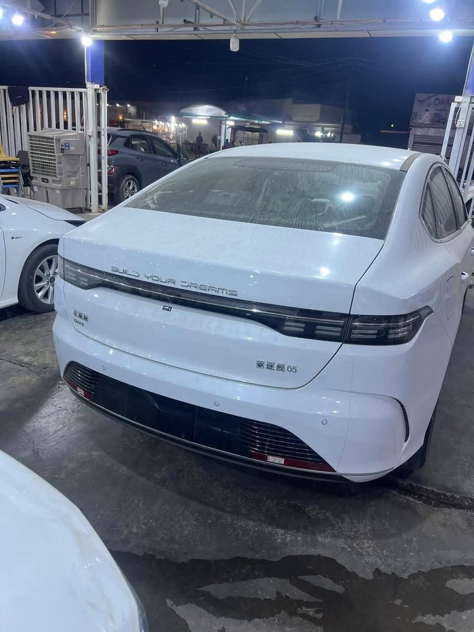 ♦️بي واي دي ديستروير 05 موديل 2025♦️

‼️مواصفات معروفة‼️

♦️ملحقات كاملة(شاحن+كرت+منفاخ)
♦️كير ماوس
♦️شاشة كبيرة دواره 
♦️قطعتين تبريد
♦️مقاعد جلد ابيض رياضي

❌✨السعر: : 18,500.000 دينار ❌
(السعر شامل الدلالية)
السيارة تترقم بغداد✨
‼️البيع نقد فقط ‼️

📍العنوان:بغداد الكريعات شارع الوقف السني معرض الفرقان لتجارة السيارات

☎️للاستفسار:
***********
***********
***********
