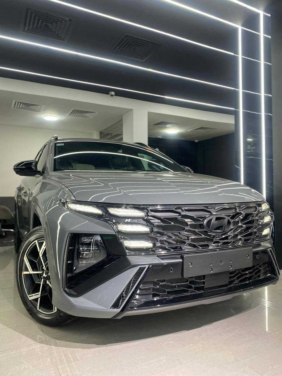 🔥 هيونداي توسان 2027🔥

الـ SUV الأكثر طلبًا بفضل التصميم العصري والتكنولوجيا المتطورة ✨

✅ محرك قوي وأداء اقتصادي
✅ شاشة ترفيه كبيرة
✅ كاميرات وحساسات ركن
✅ فتحة سقف بانوراما
✅ فرش جلد فاخر
✅ أنظمة أمان متقدمة
✅ مساحة داخلية واسعة للعائلة

🎯 تسليم فوري
🎯 موافقة ائتمانية سريعة
🎯 أقل مقدم وأطول فترة سداد
🎯 تقسيط حتى 10 سنوات

📞 للتواصل والاستفسار:
01156480512
أ/ فتحي عمر

#هيونداي #توسان #HyundaiTucson #Qady_Auto #سيارات_زيرو #تقسيط_سيارات


**إذا كنت صاحب هذا الإعلان وتريد حذفه لأي سبب، رجاءا أرسل رسالة إلى الدعم الفني**