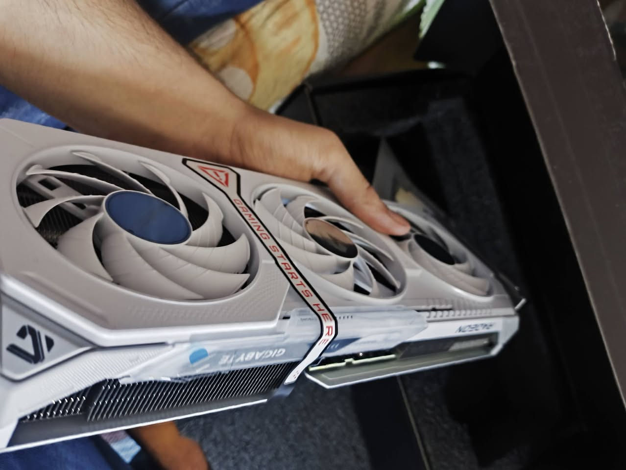 من افضل براندات  وسعره راح يكون 760الف


**إذا كنت صاحب هذا الإعلان وتريد حذفه لأي سبب، رجاءا أرسل رسالة إلى الدعم الفني**