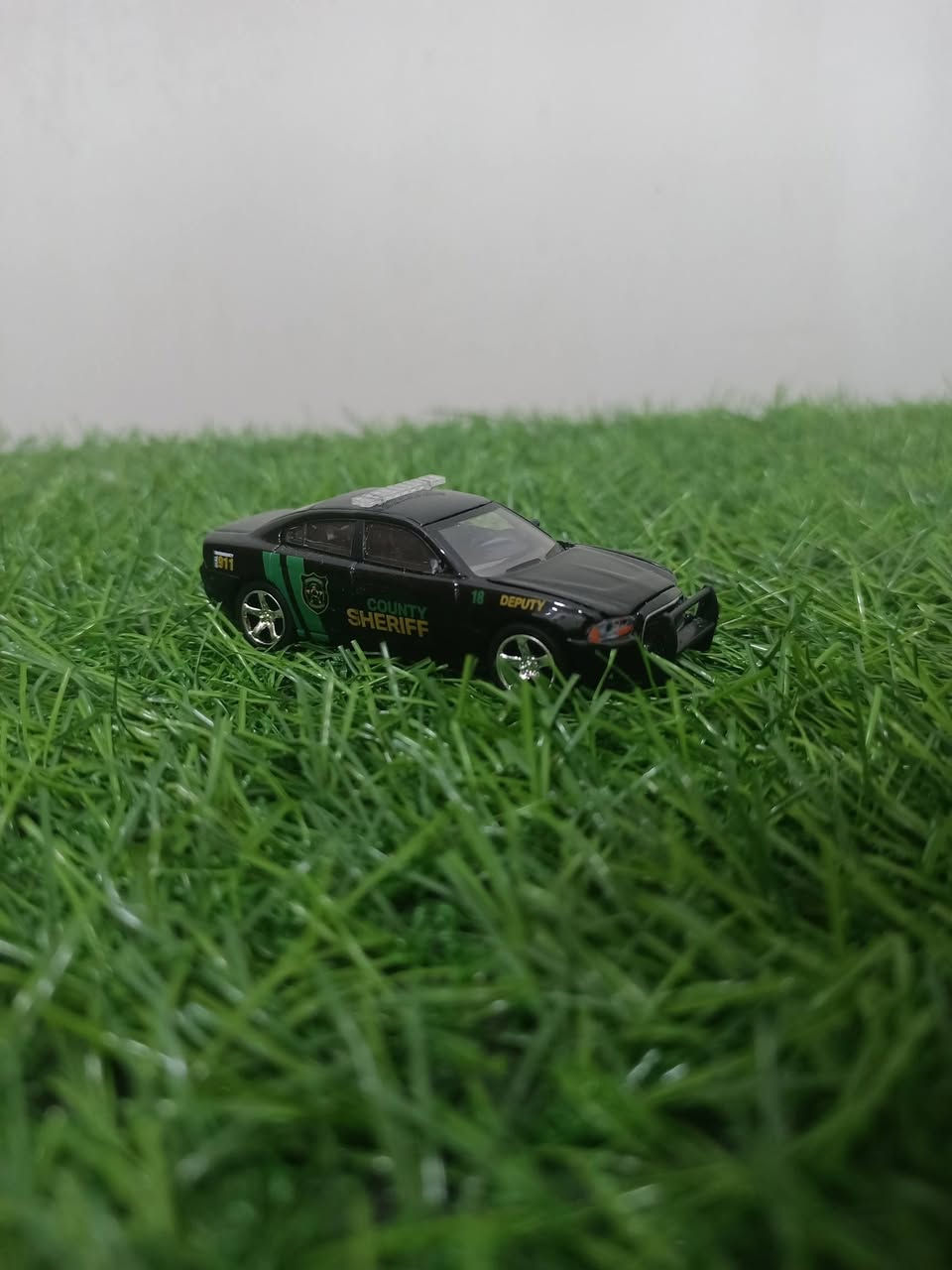 سلام عليكم 
متوفر مصغر لسيارة DODGE garger موديل 2011
بحجم 1/64 من شركة كرين لايت ومصرحة من دوج 
المصغر يفتح بنيد فقط وبي نقص بسيط جدا بالجامة الجانبية وممأثر عليه ابدا سعر القطعة 15 الف ومتوفر توصيل جميع محافظات ❤️


**إذا كنت صاحب هذا الإعلان وتريد حذفه لأي سبب، رجاءا أرسل رسالة إلى الدعم الفني**
