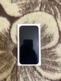 ايفون 11 عادي اللون احمر ذاكره 128 بطاريه 75 الجهاز مداخل تصليح ولا مف...