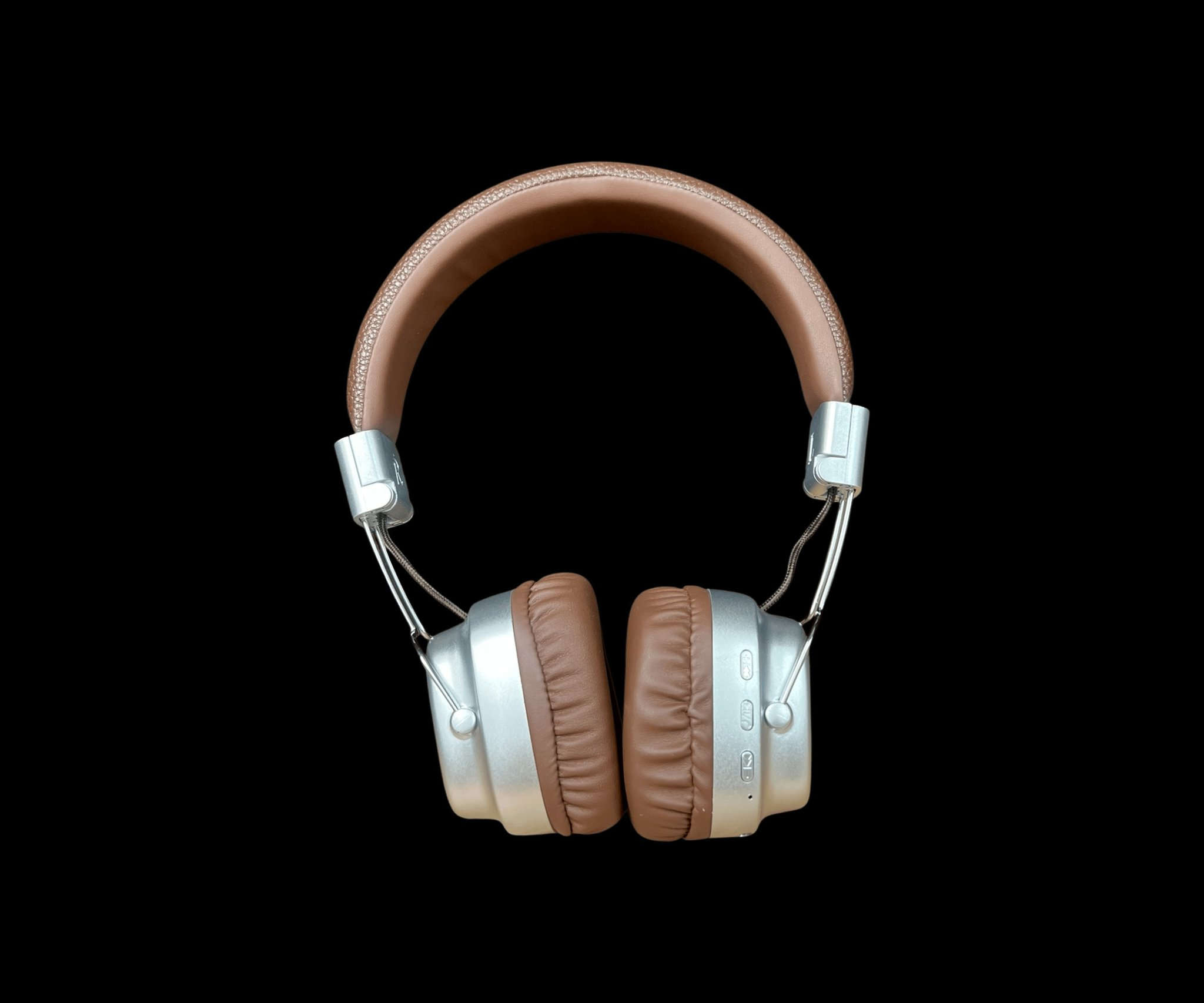 قنبلة الموسم وصلت! 🔥 لوز اللوز وية سماعة JBL TUNE 440BT الكشخة بالإضاءة الـ 3D LED الرهيبة 🎧✨
قنبلة الموسم وصلت! 🔥 لوز اللوز وية سماعة JBL TUNE 440BT الكشخة بالإضاءة الـ 3D LED الرهيبة 🎧✨

المواصفات والمميزات بالتفصيل:

✅ تقنية JBL Pure Bass Sound لصوت عميق، نقي ومحيطي يخليك بغير عالم.
✅ إضاءة جانبية 3D LED مضيئة بتصميم عصري وجذاب يتفاعل وية الأجواء.
✅ اتصال سريع وثابت بنظام Bluetooth V5.3.
✅ تدعم ميزة Multi-Point Connection (الاقتران بجهازين بنفس الوقت).
✅ تصميم مريح جداً للأذن ومناسبة للاستخدام اليومي، الجيمينغ الخفيف، والطلعات.
✅ متوفرة بـ 3 ألوان كشخة تلوك وية لبس الصيف (أبيض، أسود، جوزي).

📥 الكمية محدودة كلش! لحّق واحجز مالتك هسة.. راسلنا على بريد الصفحة وتدلل، الشحن سريع ومقفل لكافة المحافظات 🚚 احجز هسة 💬👇


**إذا كنت صاحب هذا الإعلان وتريد حذفه لأي سبب، رجاءا أرسل رسالة إلى الدعم الفني**