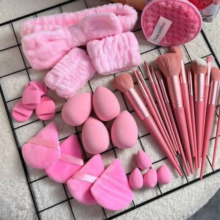 توفرت حقيبه سكن كير🎀💞
الحقيبه المتكامله💗💌

#السعر_15الف_15الف 
#السعر_15الف_15الف 
حقيبه20 فرشه بيوتي بلندر كبير 4بيوتي بلندر صغير 4بيوتي بلندر قلب 4سنفجات 4باند + معاصم سليكون لغسل الفرش سفنجة سكن كير 
يعني  تحتوي ع 40 قطعه💌
توصيل الف دينار دخل المسيب


**إذا كنت صاحب هذا الإعلان وتريد حذفه لأي سبب، رجاءا أرسل رسالة إلى الدعم الفني**