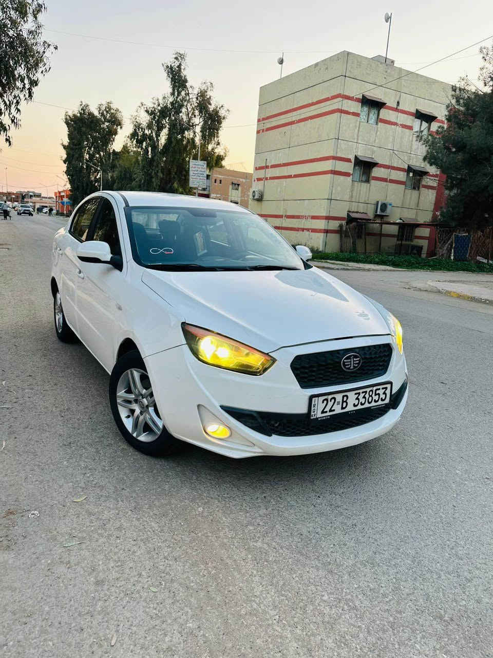 السعر مناسب 
شراي خابر ما اجاوب خاص 
للبيع سياره فاو اولى  موديل 2013 رقم سنويه وهزه ورقم  تحويل وكاله سنويه جديدثاني يوم سياره جديده كلش وكلها على وضع شركه مملعوب بيها ومتعبانه ابد كير ومحرك شرط وصرف وبخار ونضوح  مابيها سحبها حلو ونشطه فول مواصفات فول اتوماتيك بطاقه بانزين موجود تخم تاير جديد باطري جديد صدر جديد  محرك مالها زنجير مرغوب   
 بدون ضبغ  كل بشرط فحص لايتات جديد  تبريد تدفيه كل تمام ⚫️ مكان كركوك واسطي *********** كركوك, العراق
