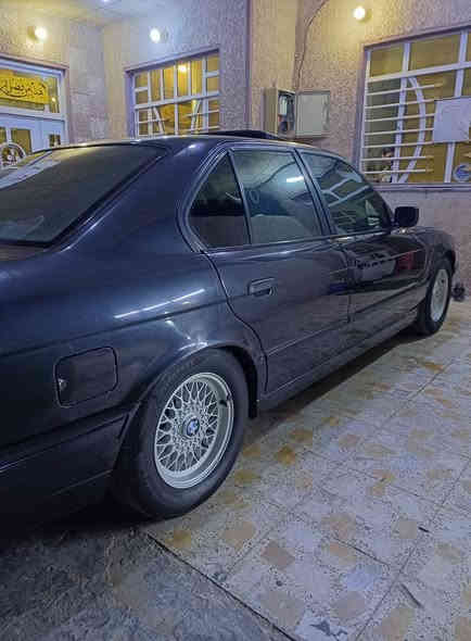 بي إم دبليو 525 موديل 1991 للبيع
• صبغ جمالية فقط
• فانوص مسكر
• تخم تأير جديد
• صدر، كير، مكينة كلهن كفالة
• ملضومة زنون
• رقم أربيل
• ويل خليه داخل ملكي
• السيارة نظيفة جداً وجاهزة للاستعمال

📩 💎 سعر 70 وبيه مجال مكاني بغداد 

رقم صـــاحب سيارة: ***********
