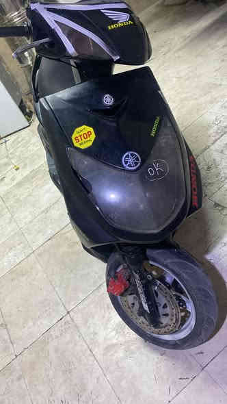 السلام عليكم دراجه سكنس فحل كابريتر الدراجه نضيفه لون اسود الدراجه شغاله هندر ومرات سلف المكينه مكفوله من فتح او تبديل بس الدراجه بيه بدايه بكن السعر ٣٧٥وبيه مجال المكان بغداد بلديات ***********
