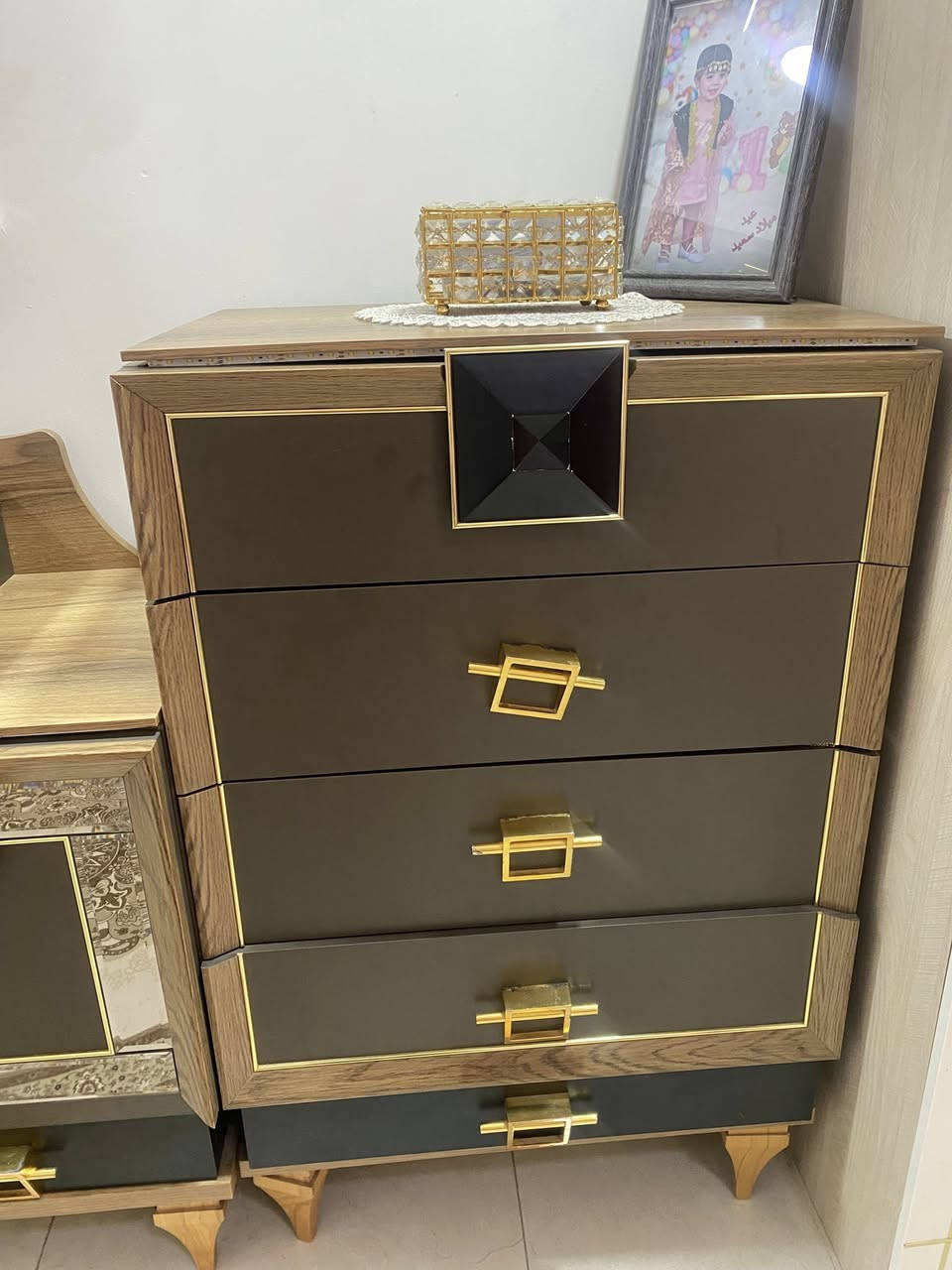 مرحبا غرفه نوم تركيه كبيره وقويه مشتريتهه ب3 ملاين اريدهه بمليون وبيهه مجال بسيط اريد ابيعهه بسب مكان ماعندي اريد اشيل


**إذا كنت صاحب هذا الإعلان وتريد حذفه لأي سبب، رجاءا أرسل رسالة إلى الدعم الفني**