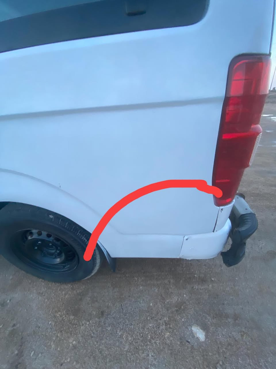 سلام عليكم جنبي مديل 2014 مكينه وكير وكسل مكفول
سياره بيه ضربه بصيطه ومرجعه ع بارد موضحه بل صور ومعمره دواير  سعر 120وبيه مجال الشراي الاستفسار
‭0783 486 6084‬
