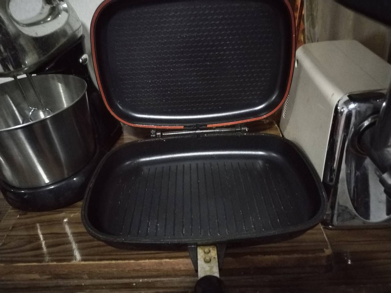 اغراض بيت للبيع
طاوه وكابسه بنفس الوقت حجم جبير السعر ١٥ الف
مثرامه لحم شغاله ونظيفه السعر ٤٠ الف
خلاط كزاز كلش نظيف اخو الجديد ٢٠ الف
محضره طعام حجم. كبير سرعتين ب٨ الاف
عجانه كيك ومعجنات السعر   ب١٥ الف
كاويه انزو السعر ١٥ الف


**إذا كنت صاحب هذا الإعلان وتريد حذفه لأي سبب، رجاءا أرسل رسالة إلى الدعم الفني**