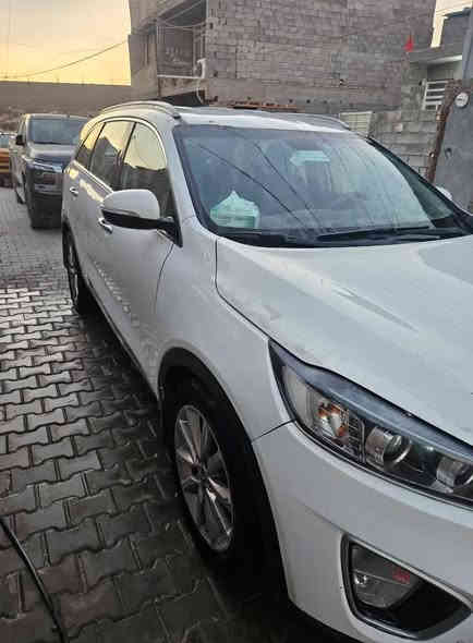 سورنتو خليجي موديل 15 شكل 16 بيها 5 قطع صبغ ابيع مصبوغه عام رقم سليمانية شوكت تريد احولك فول مواصفات ما عده الفتحه 7 راكب محرك 6  بصمه 3 انظمة قياده 3 قطع تبريد اشاير ترحيب وبيها هواي مواصفات ما اريد اذكرها حتى ما اطول عارضه 160 ورقه وبيها مجال
رقمي ***********
مكاني بغداد الزعفرانية
