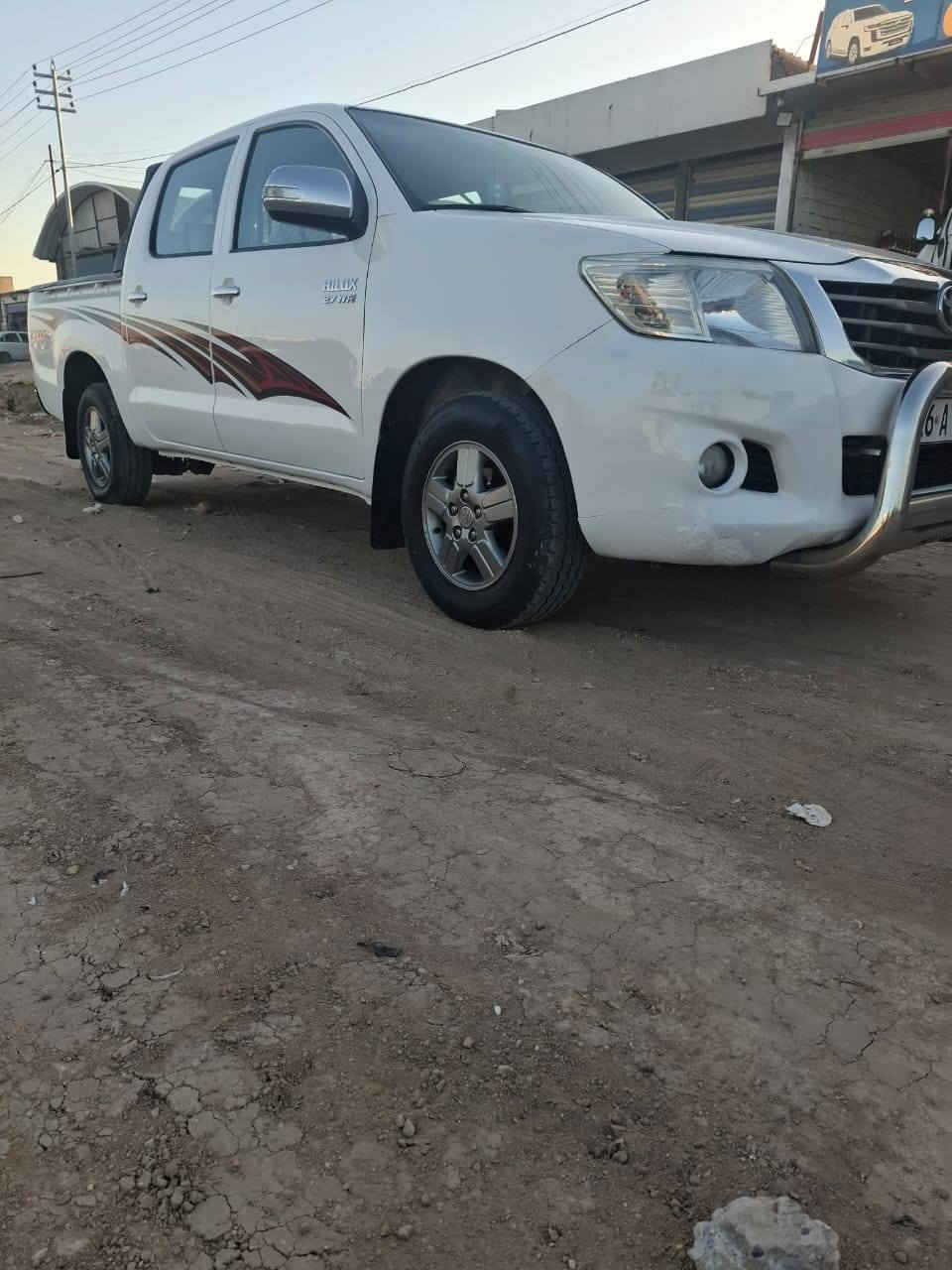 سلام عليكم للبيع هايلكوس  2014   كويتي   شاصي 19 مكفوله كفاله عامه  سياره وضع شركه  رقم قادسيه نكليزي سنويه مجدده  30  بسمي  مكان نجف. ***********
