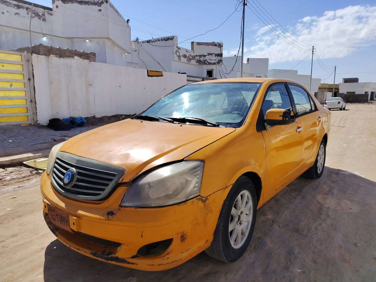 سلام وعليكم موديل 2012 كفاله من العيب شرعي سياره واكفه صارله سنه مكينه بيه دخنه كير جديد حديده جديده سياره رقم صدامي تحويل مباشر اكفلك عيب وتحويل
سعر15وبيه مجال مكان سياره سماوه المركز ***********
