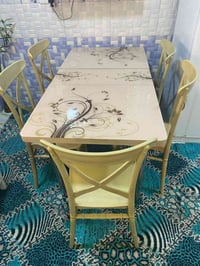 ‏✨للبيع ميز طعام مع 5 كراسي للبيع في بغداد حي الجامعة سعر 100 للاستفسا...