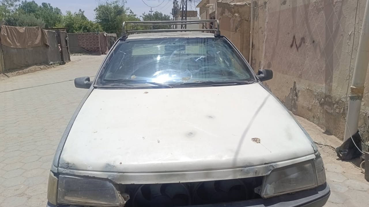 سلام عليكم ورحمة وبركاتة. سياره للبيع نوع بيجو 405 محرك و كير .كورولا. جدد سياره شغالة كاملة ٫ رقم نجف خصوصي سنوية ضايعه ٫ سعر 13 ورقة قابل لتفاوض الاستفسار اتواصل على للأرقام التالية *********** - *********** يوجد واتساب
