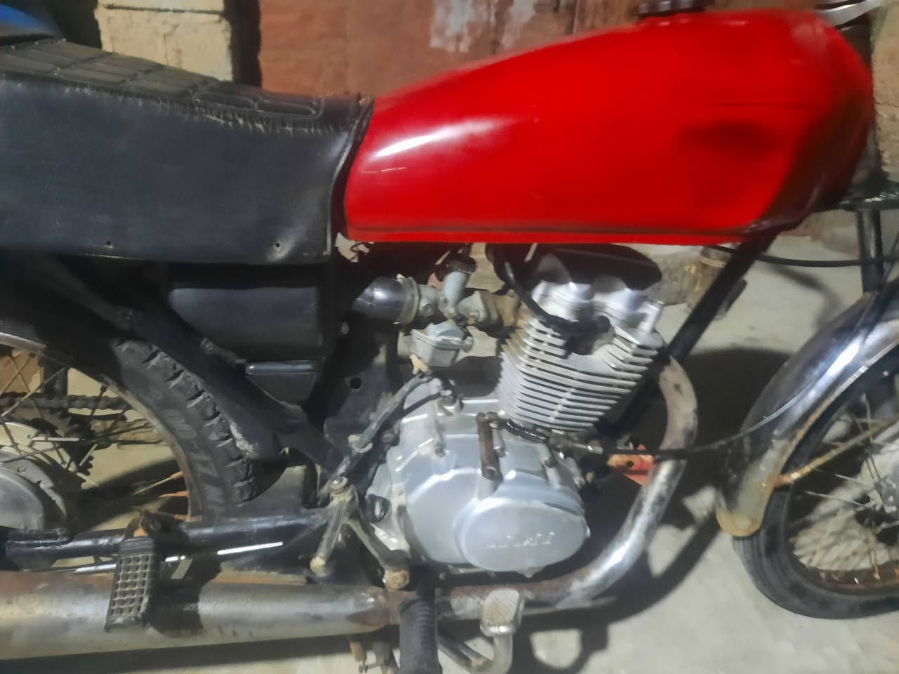 سلامه عليكم شباب دراجه لل بيع مكينه نضيفه شاصي بوري ضعيف دراجه بدون اوراق مستعجل عله بيعته مكاني نهر سعد اليريده يجي خاص بس راسني ارد عليك


**إذا كنت صاحب هذا الإعلان وتريد حذفه لأي سبب، رجاءا أرسل رسالة إلى الدعم الفني**